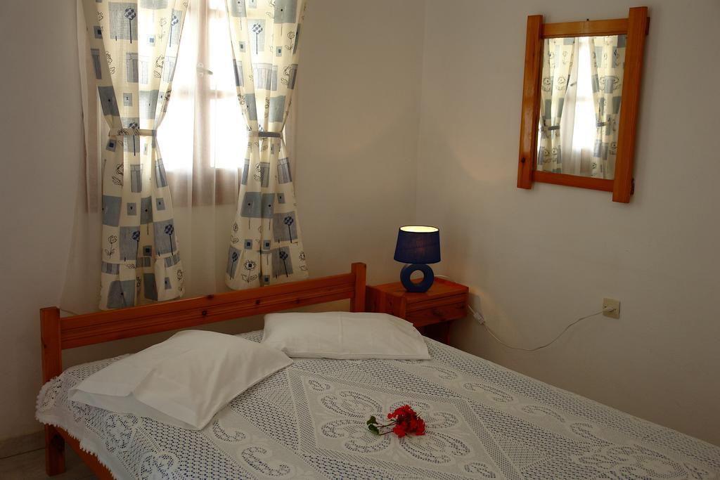 Irene Rooms Folegandros Town Room photo